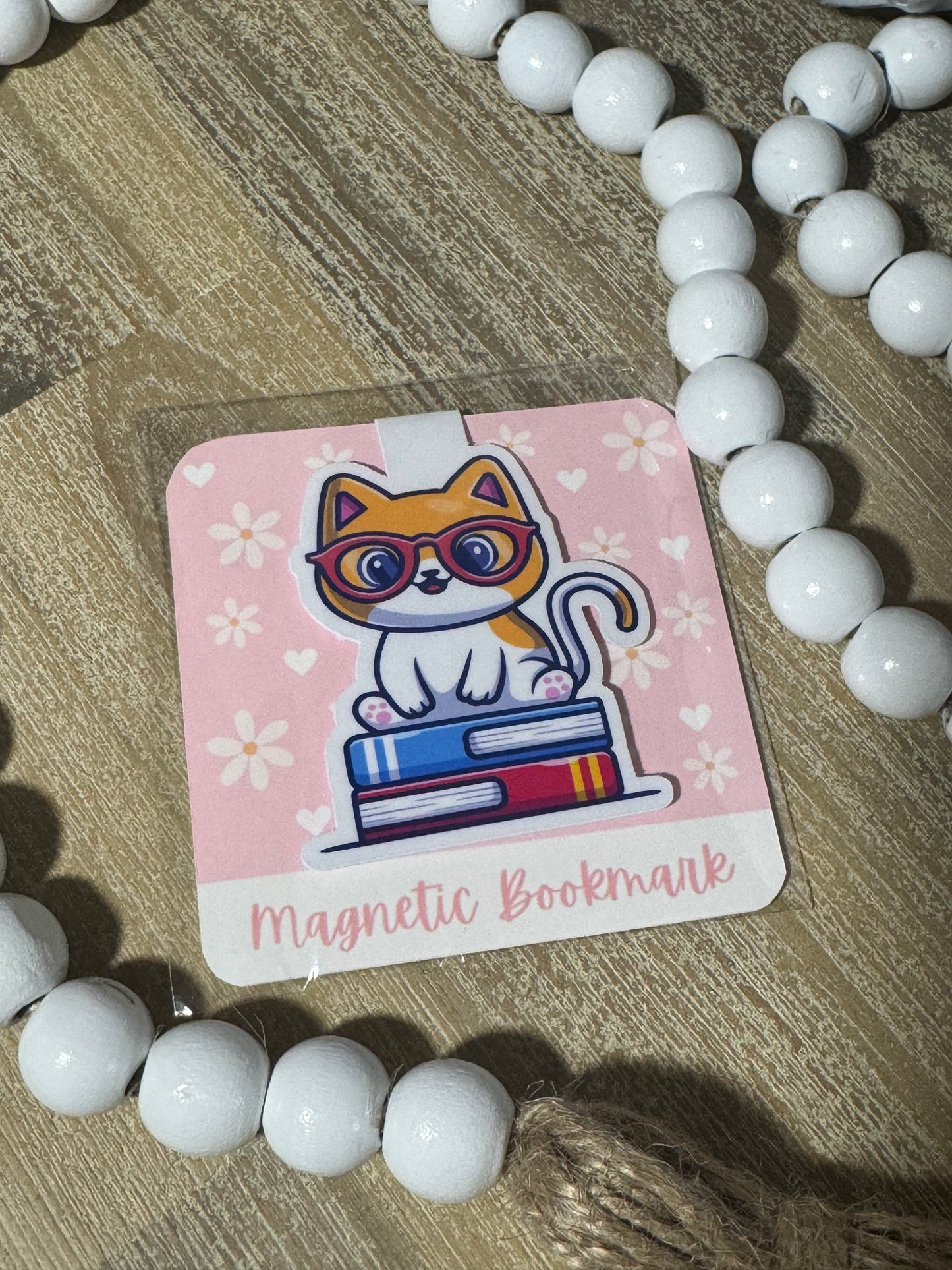 Cat loves Books Magnetic Bookmark